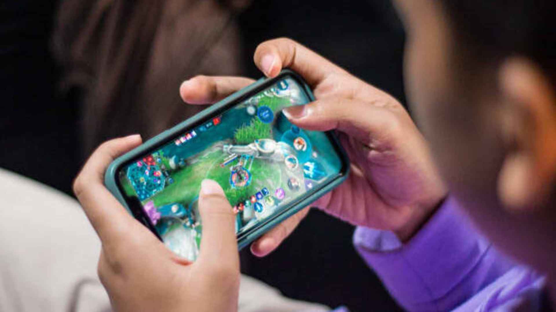 Exploring Games With Multiple Interactive Reward Paths